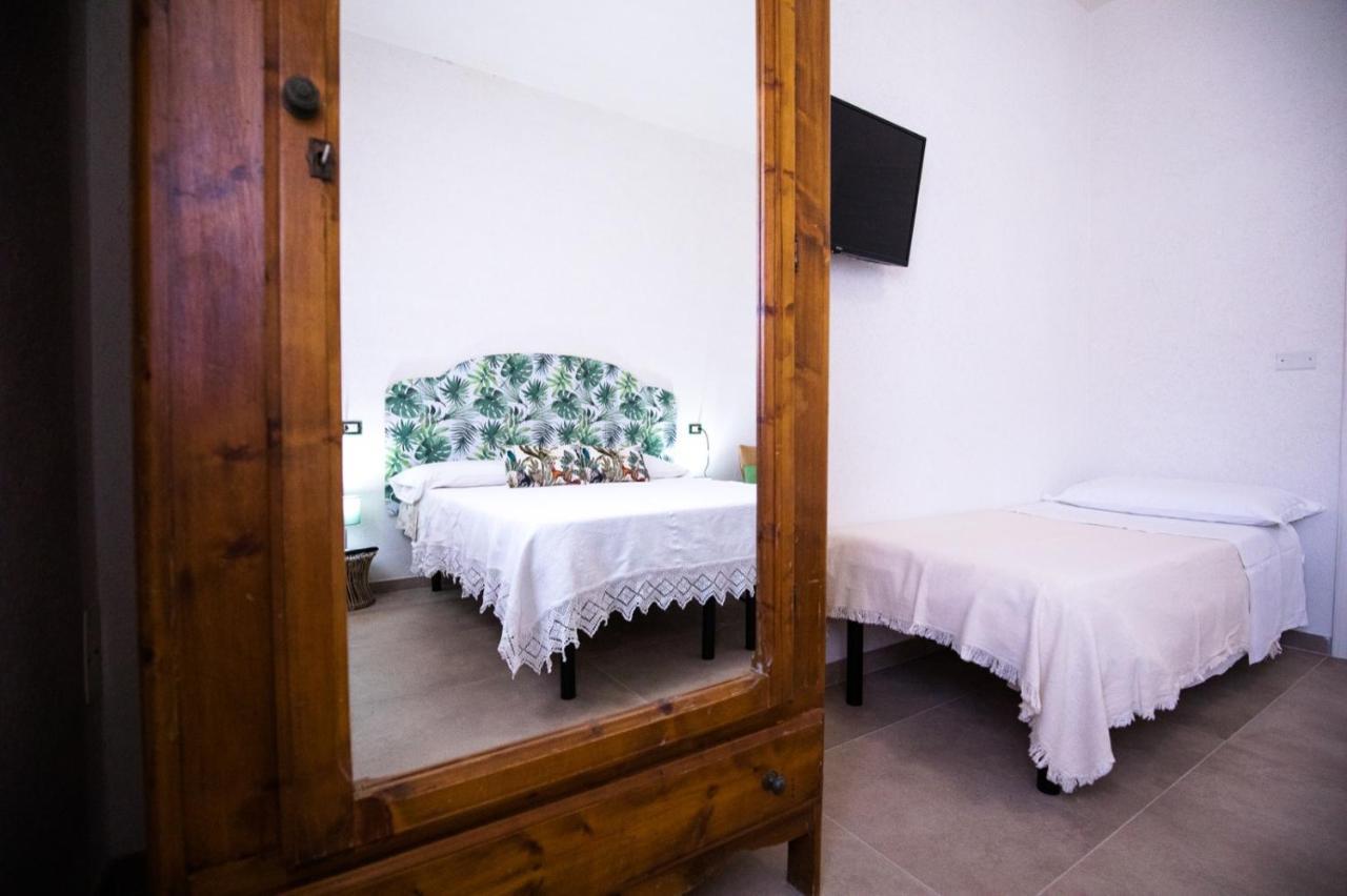 La Casa Di Zia Dedera Διαμέρισμα Torre Santa Sabina Δωμάτιο φωτογραφία